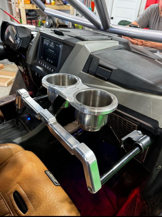 PRO XP PRO R/TURBO R - GRAB HANDLE/DRINK CARRIER