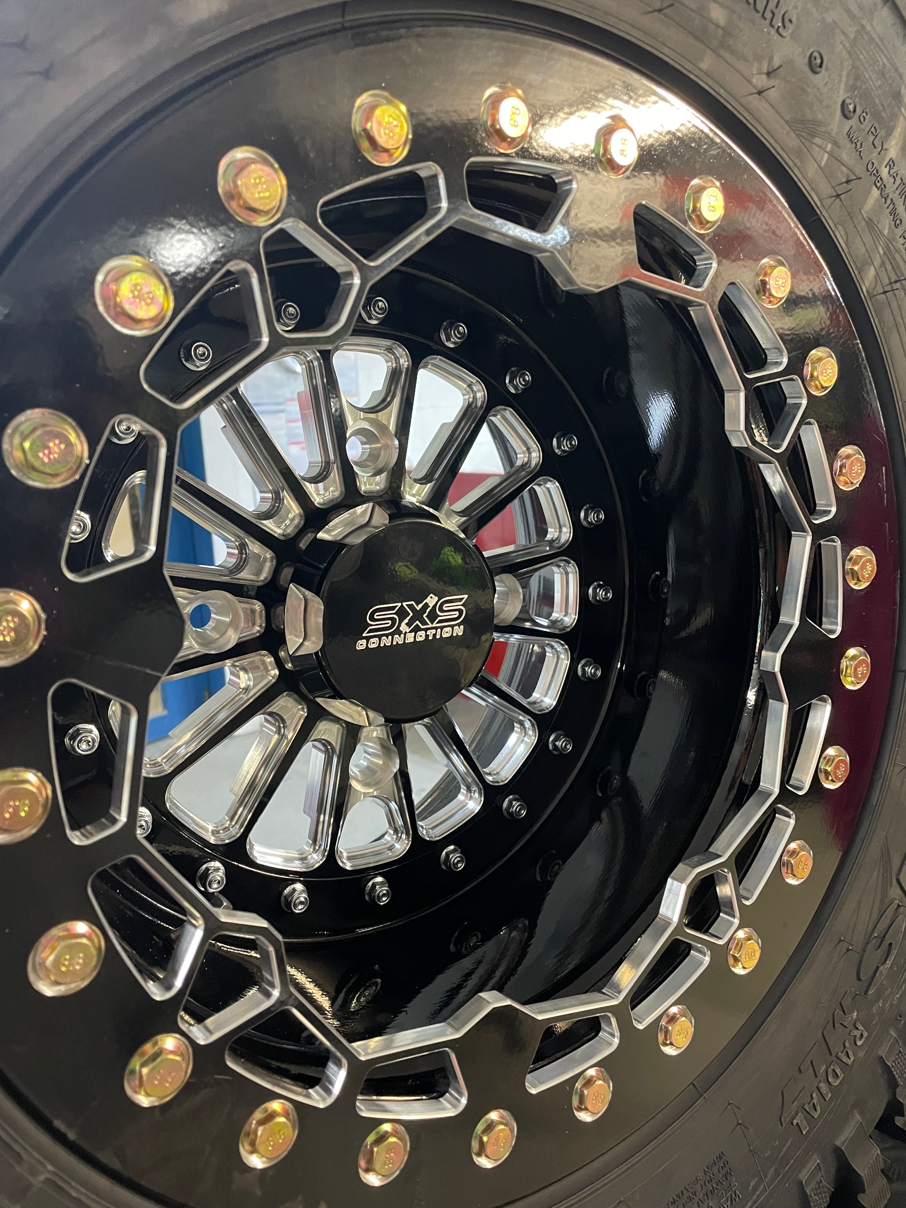 Alba Racing Black / 4x156+ / 15x10 5+5 Mounted on 35x10.00R15