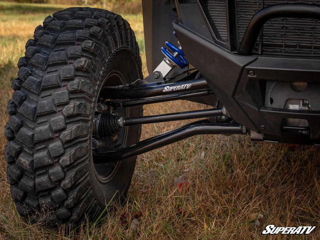 Brazos en A con desplazamiento hacia adelante de 1,5" y gran distancia al suelo POLARIS RZR PRO XP 