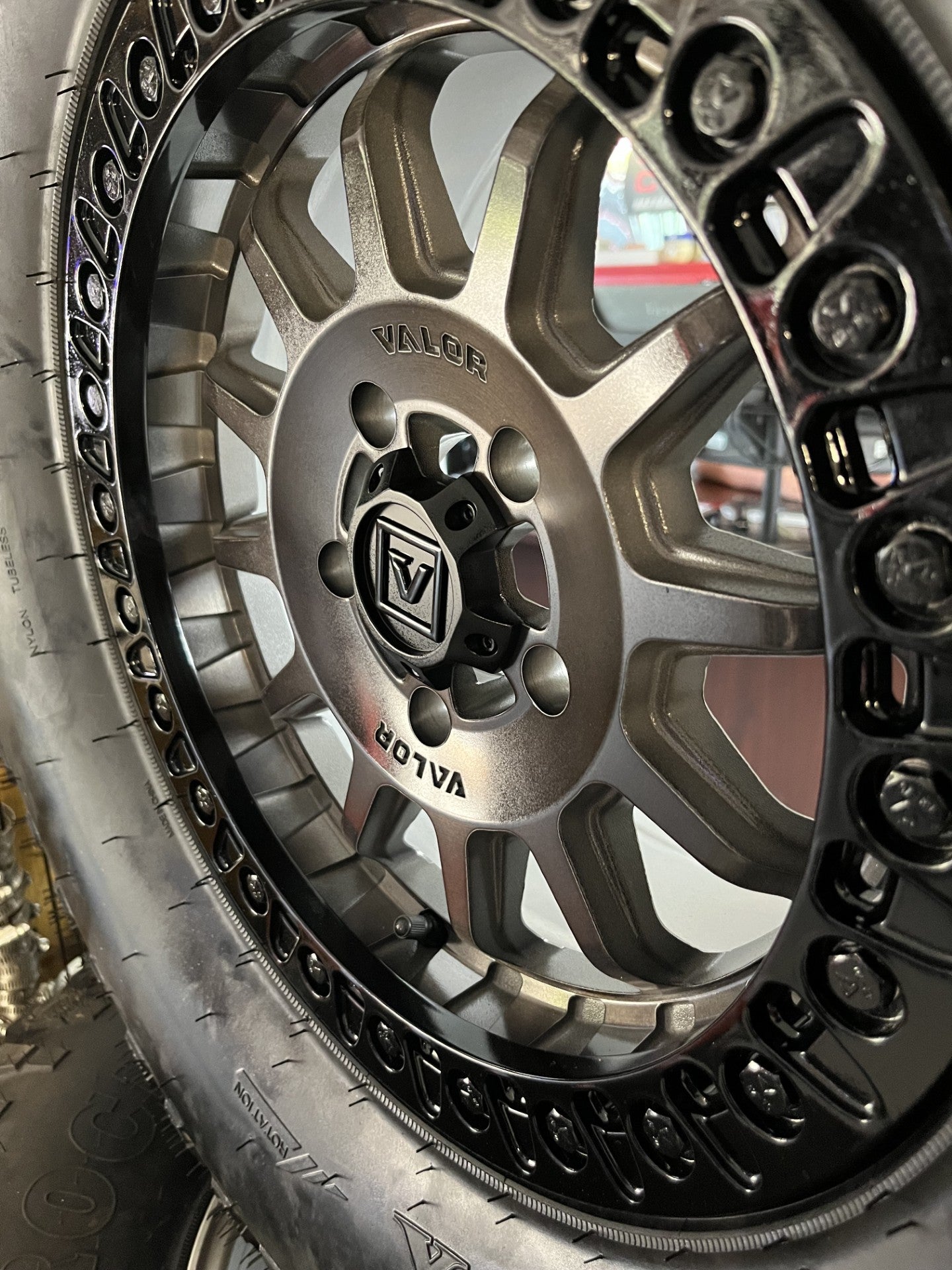 Valor V09 Matte Gunmetal Mounted on 35 MRT Rocky RX – SXS Connection